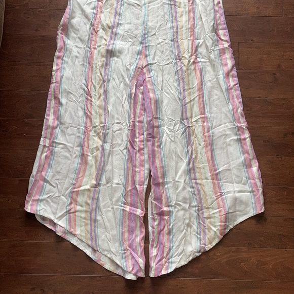 Beautiful BNWT Jumpsuit - Picture 3 of 7